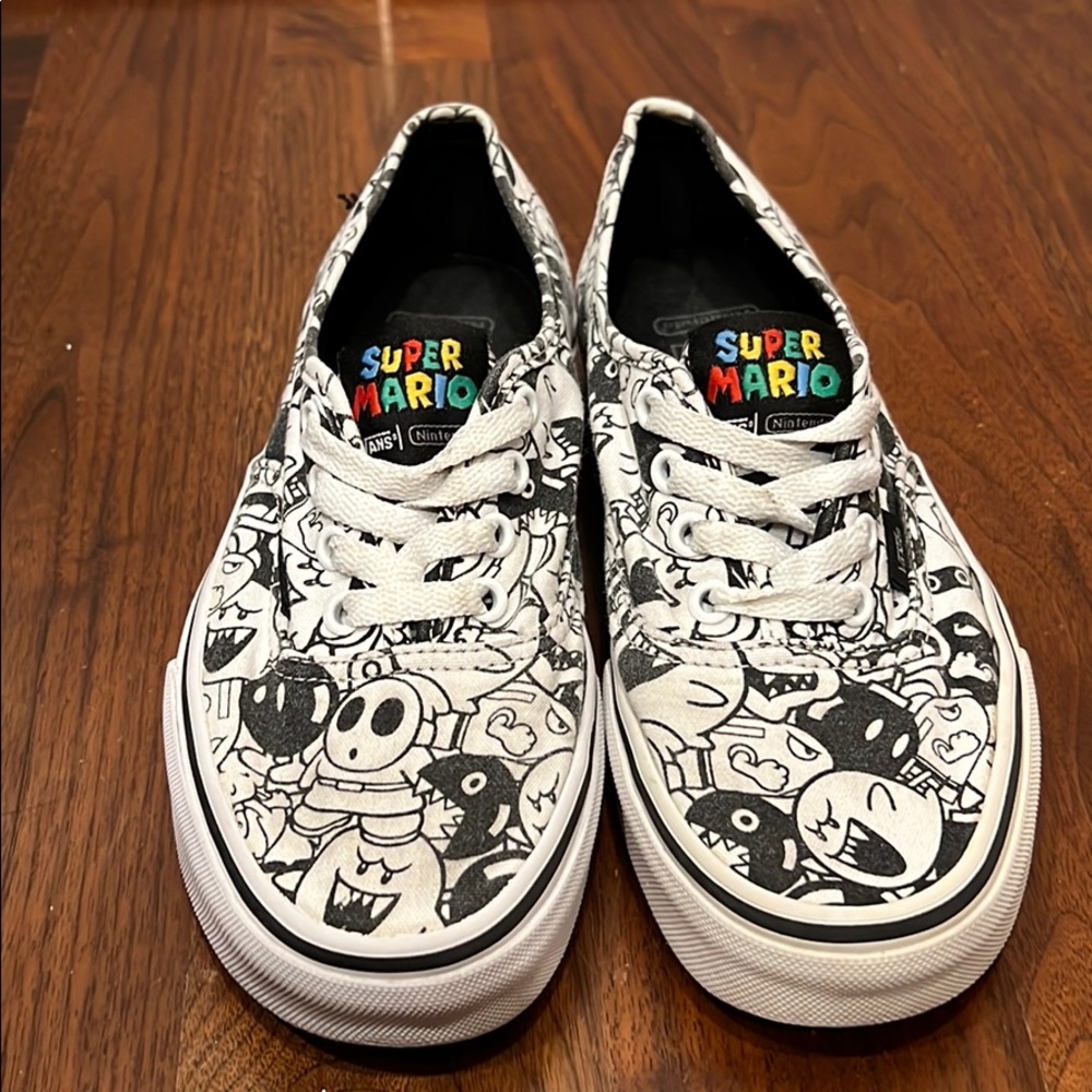 Vans off the wall Super Mario Nintendo